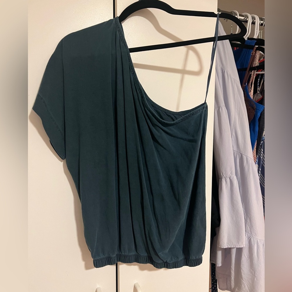 One sleeve Splendid top